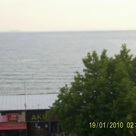 ホテル Efeler Otel *