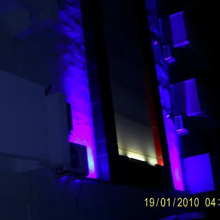 Efeler Otel ホテル エドレミト
